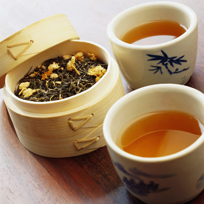 喝茶时哪些食物不能同时食用