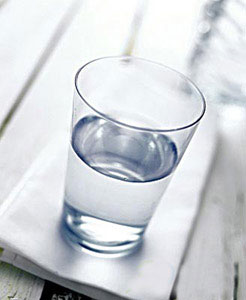 逆天了 喝H2O 还有乱七八糟各式各样的讲究