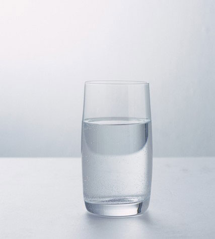 清晨第一杯水究竟应该怎么喝