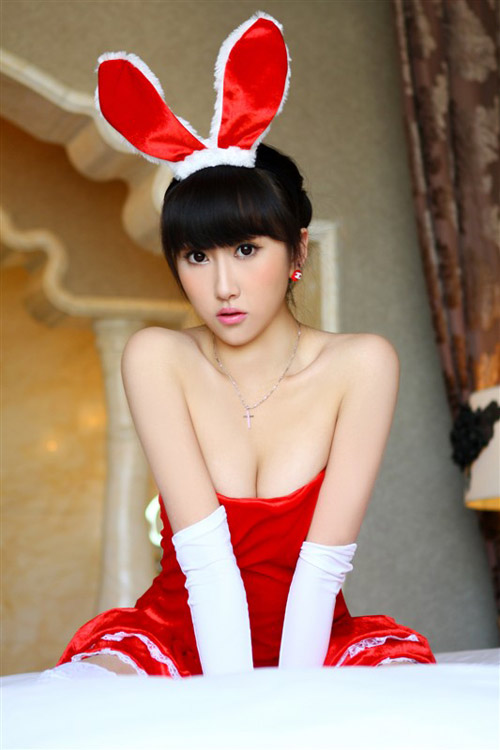 玉女掌门梦馨怡挑战秘房艺术照
